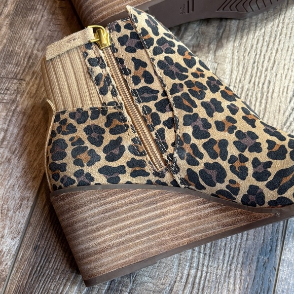 Toms Sadie Classic Leopard Printed Suede Ankle Booties Women’s size 7 - Picture 8 of 14